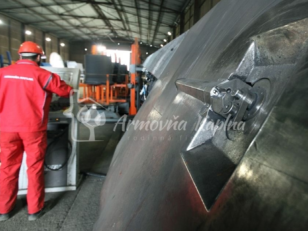 Armovňa Senec - Strihanie a ohýbanie betonárskej ocele podľa požiadaviek zákazníka