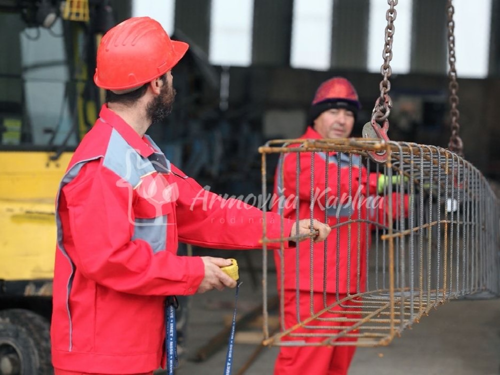 Armovňa Senec - Výroba armokošov - Viazanie armokošov do základových pásov, prekladov, vencov, pätieka a stĺpov