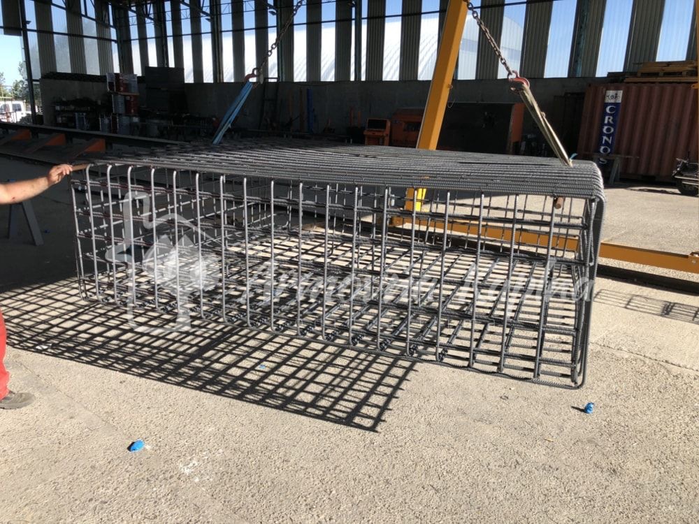 Armovňa Senec - Výroba armokošov - Viazanie armokošov do základových pásov, prekladov, vencov, pätieka a stĺpov