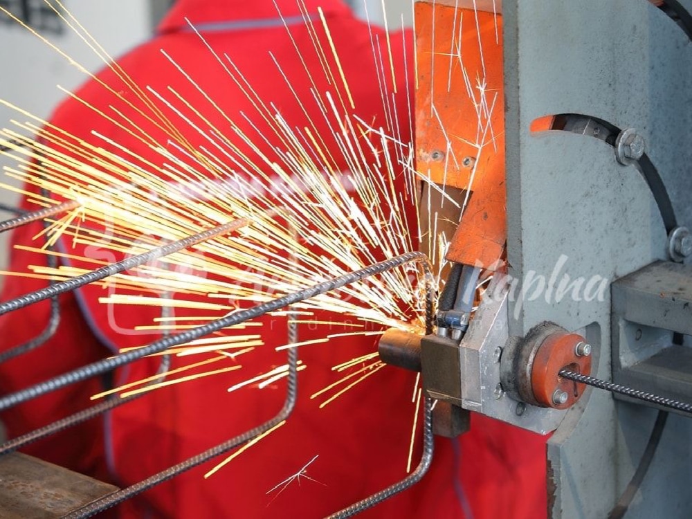 Armovňa Senec - Výroba armokošov - Viazanie armokošov do základových pásov, prekladov, vencov, pätieka a stĺpov